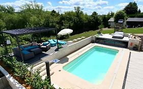 Gemuetliche Ferienwohnung Mit Pool Bei Jena